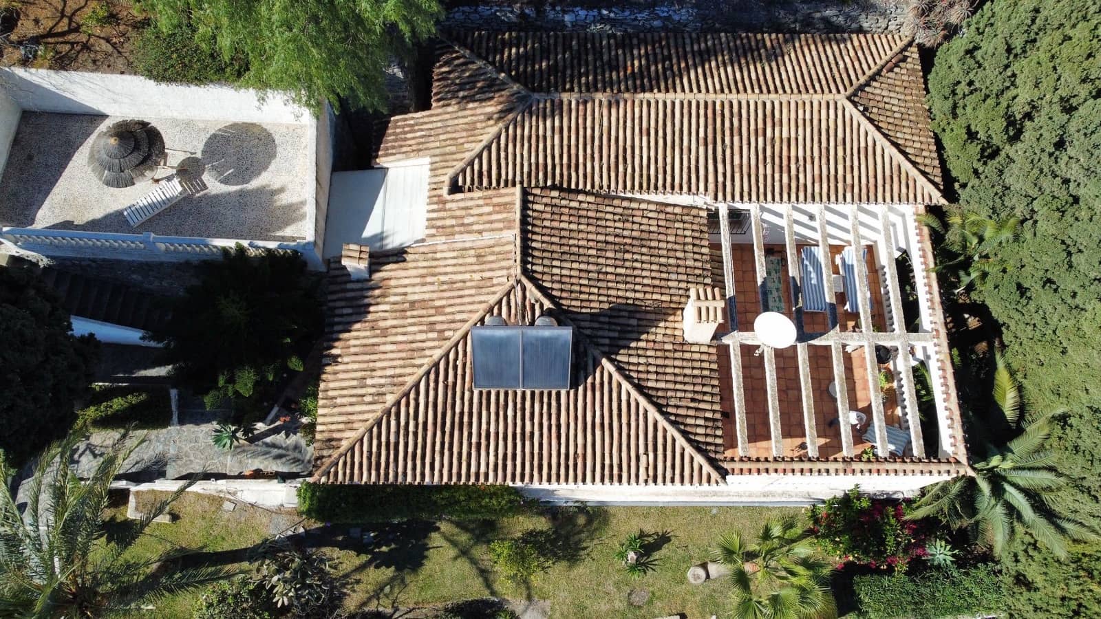 3 soverom Villa til salgs i Almunecar med svømmebasseng garasje - € 575 000 (Ref: 8243232)