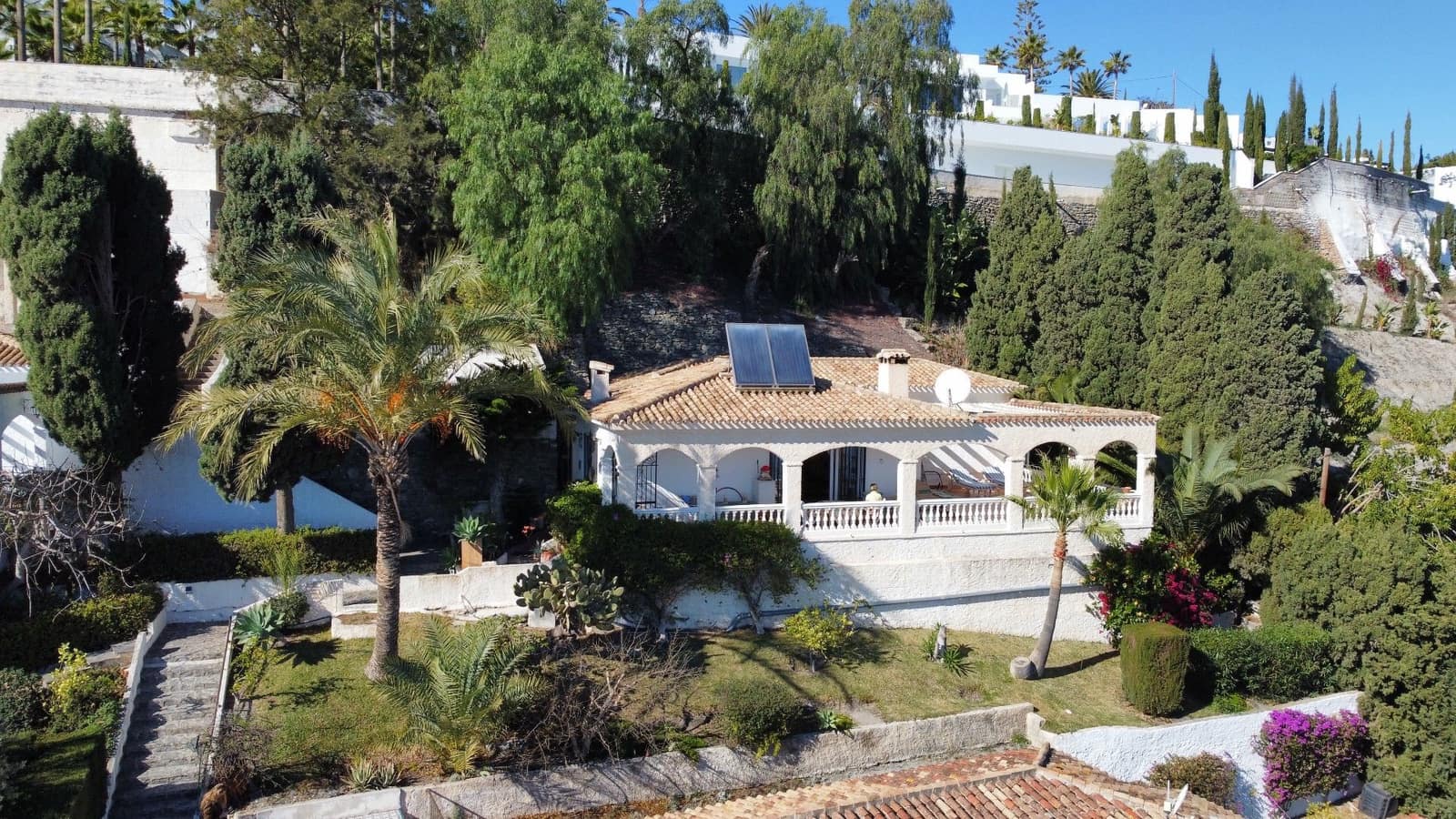 3 soverom Villa til salgs i Almunecar med svømmebasseng garasje - € 575 000 (Ref: 8243232)