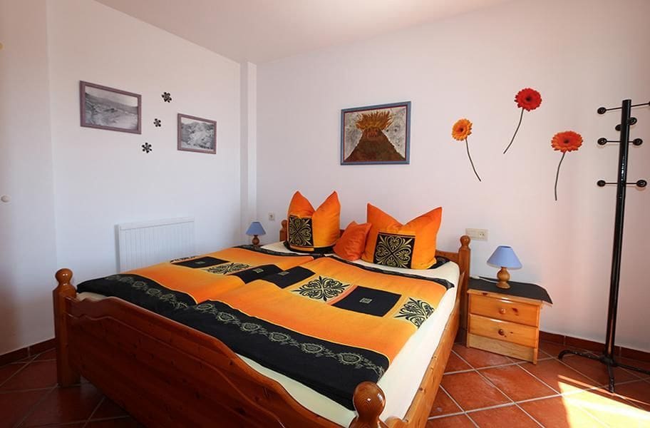 2 soveværelse Villa til salg i Cotobro med swimmingpool garage - € 485.000 (Ref: 8331865)