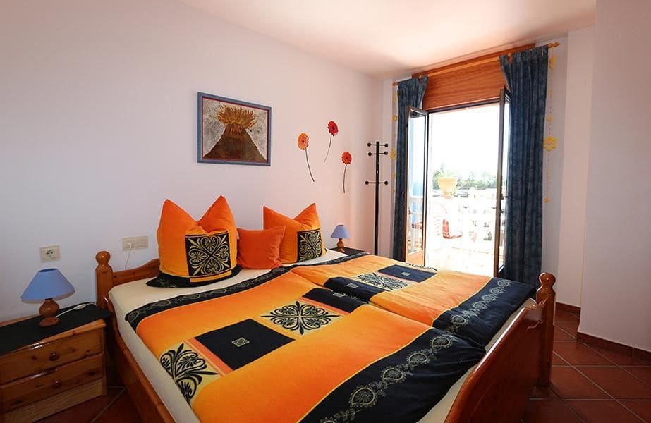 2 soveværelse Villa til salg i Cotobro med swimmingpool garage - € 485.000 (Ref: 8331865)