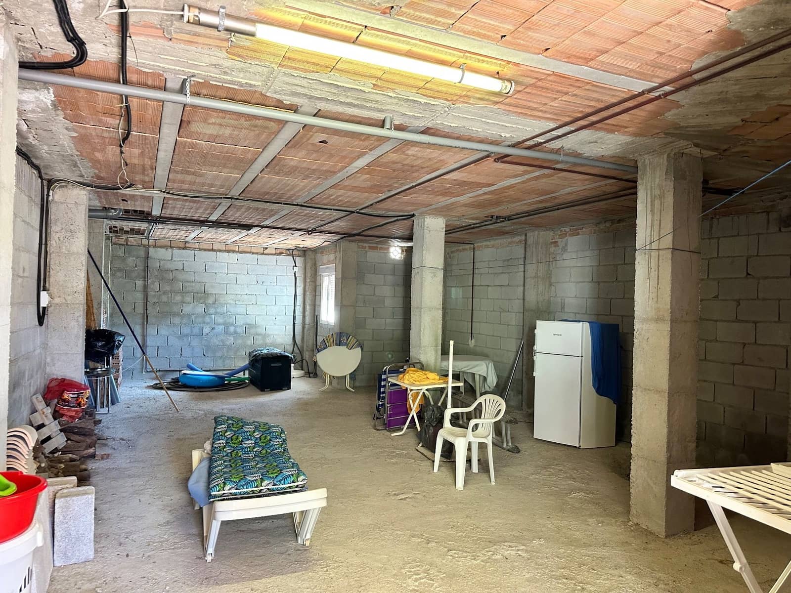 2 soveværelse Villa til salg i Cotobro med swimmingpool garage - € 485.000 (Ref: 8331865)