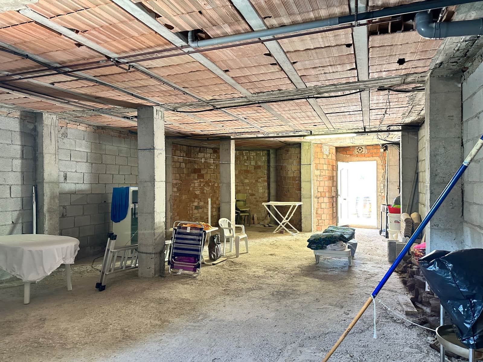 2 soveværelse Villa til salg i Cotobro med swimmingpool garage - € 485.000 (Ref: 8331865)