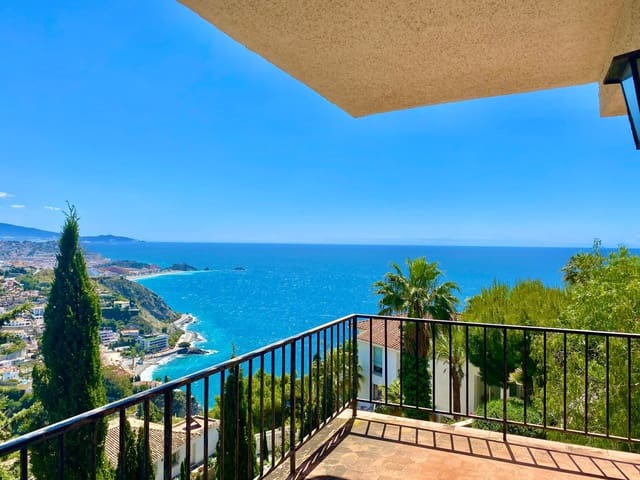 5 chambre Villa/Maison à vendre à Almuñécar avec garage - 595 000 € (Ref: 9236397)