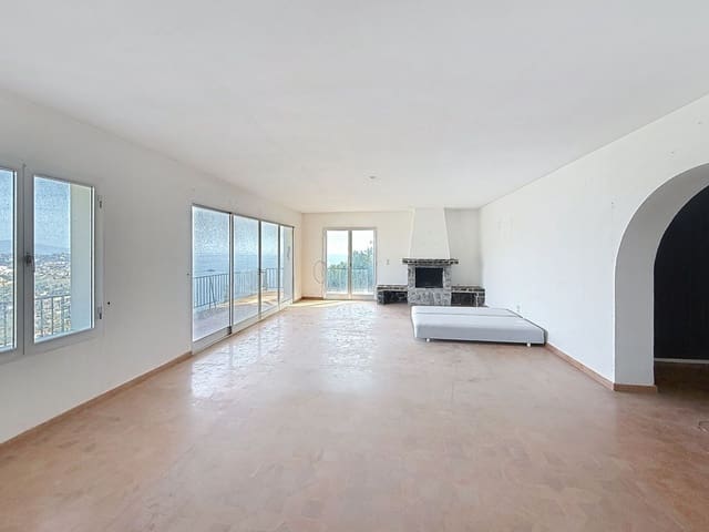 5 soverom Villa til salgs i Almuñécar med garasje - € 595 000 (Ref: 9236397)