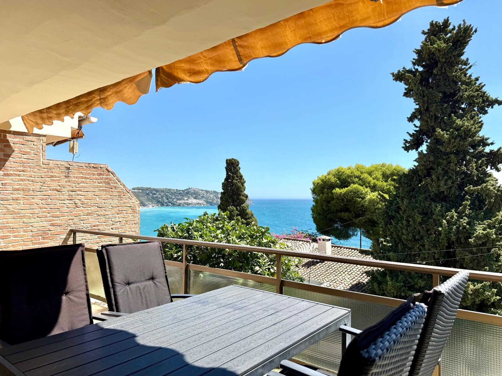 2 quarto Apartamento para venda em La Herradura com piscina garagem - 350 000 € (Ref: 9257104)