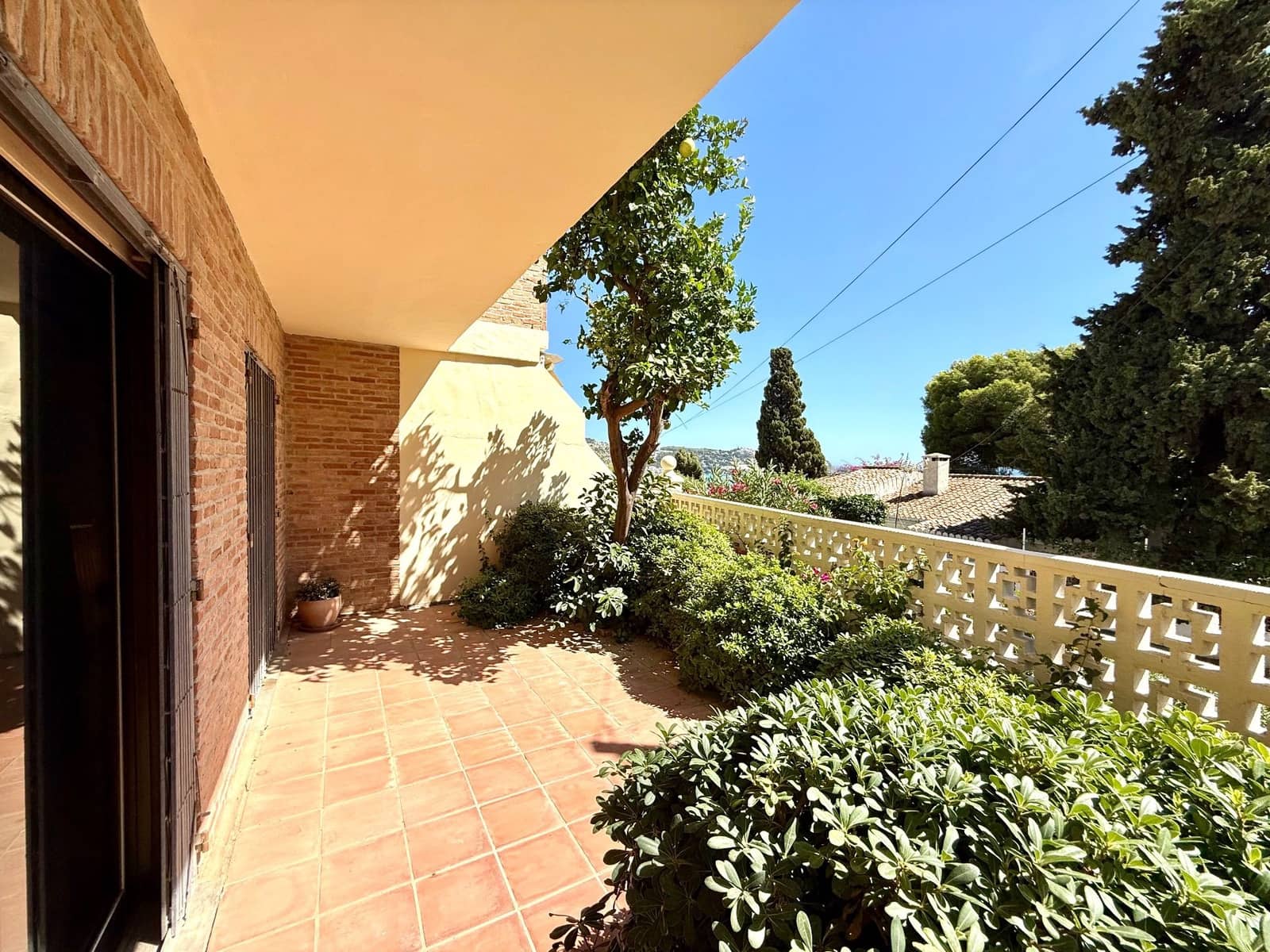 2 quarto Apartamento para venda em La Herradura com piscina garagem - 350 000 € (Ref: 9257104)