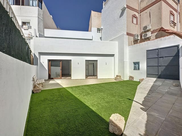 4 soveværelse Villa til salg i Almuñécar - € 355.000 (Ref: 9257105)