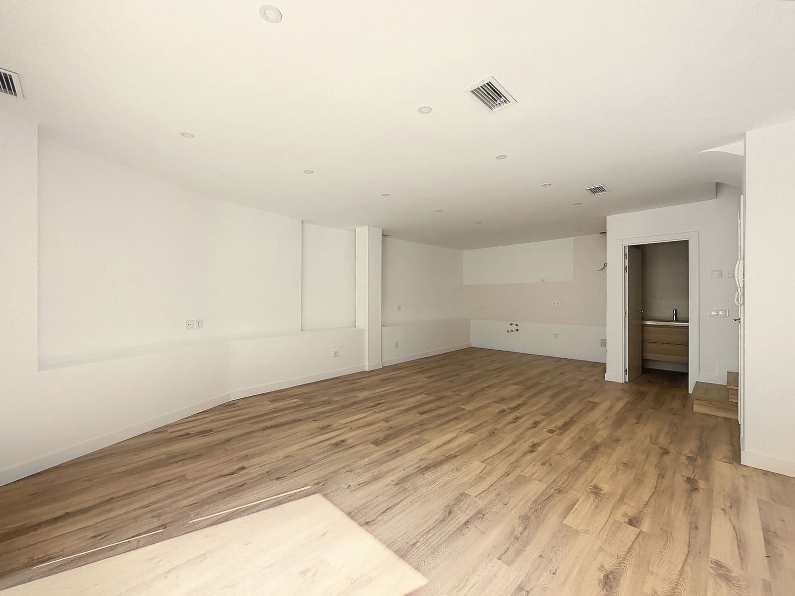 4 bedroom Villa for sale in Almunecar with garage - € 355,000 (Ref: 9257105)