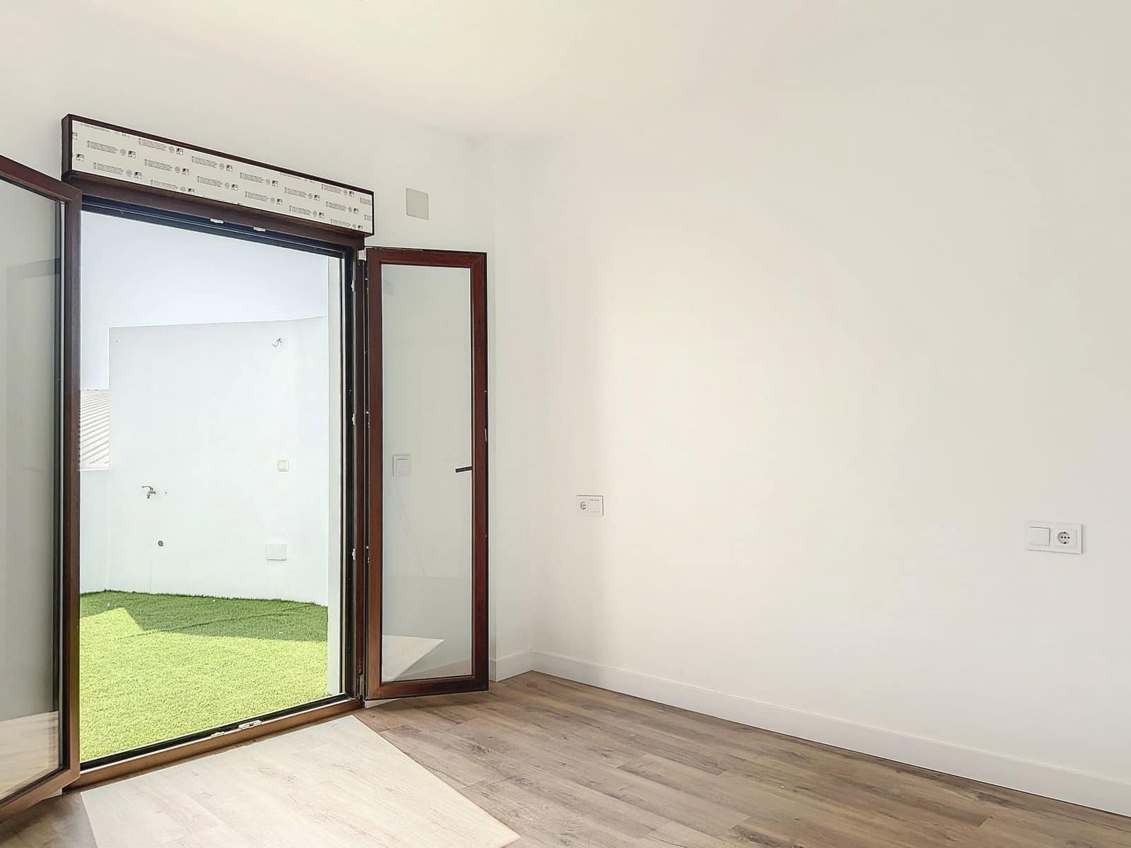 4 bedroom Villa for sale in Almunecar with garage - € 355,000 (Ref: 9257105)