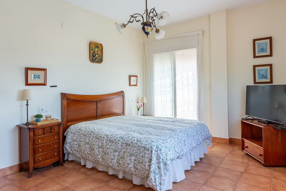 4 soveværelse Villa til salg i Velilla med garage - € 599.000 (Ref: 9303334)