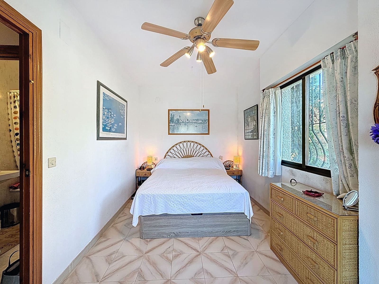 3 soveværelse Villa til salg i La Herradura med garage - € 650.000 (Ref: 9413766)