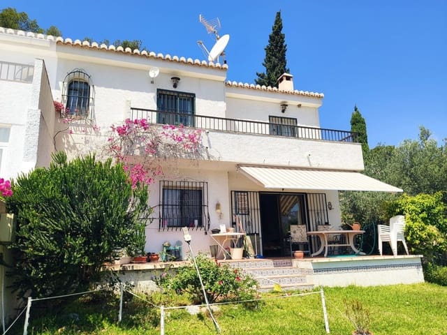 3 quarto Moradia para venda em La Herradura, Almuñécar com piscina garagem - 575 000 € (Ref: 9413766)
