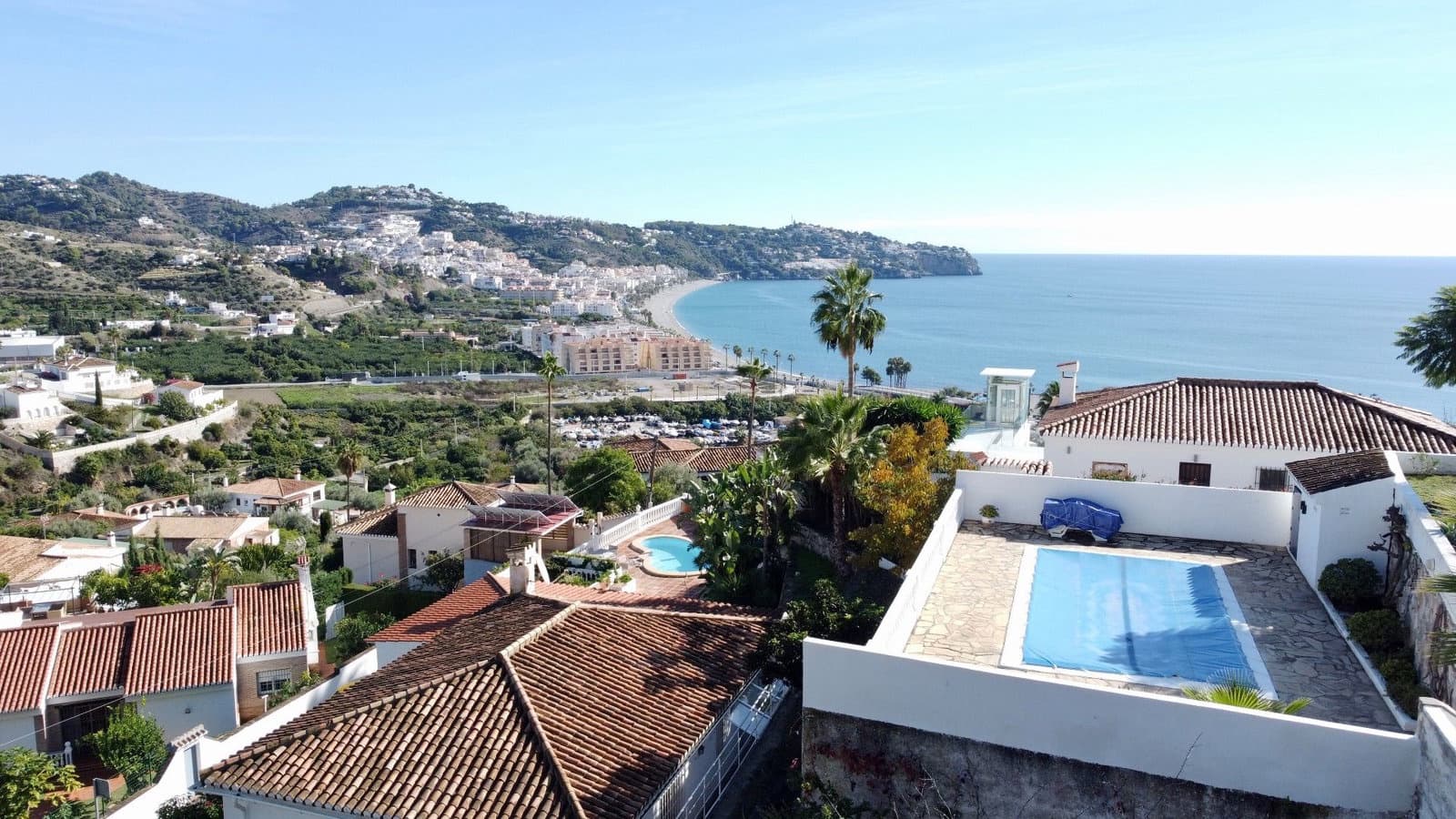 3 soveværelse Villa til salg i La Herradura med swimmingpool garage - € 575.000 (Ref: 9413766)
