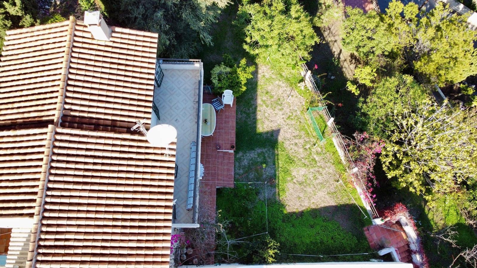 3 soveværelse Villa til salg i La Herradura med swimmingpool garage - € 575.000 (Ref: 9413766)