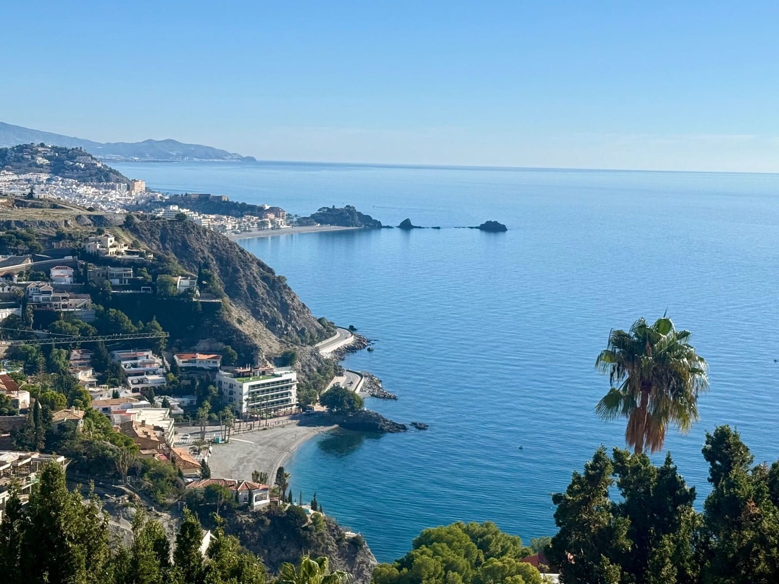 2 makuuhuone Huvila myytävänä paikassa Cotobro mukana 
autotalli - 570 000 € (Ref: 9461859)