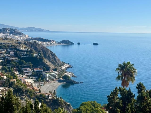 2 makuuhuone Huvila myytävänä paikassa Cotobro, Almuñécar mukana 
autotalli - 570 000 € (Ref: 9461859)