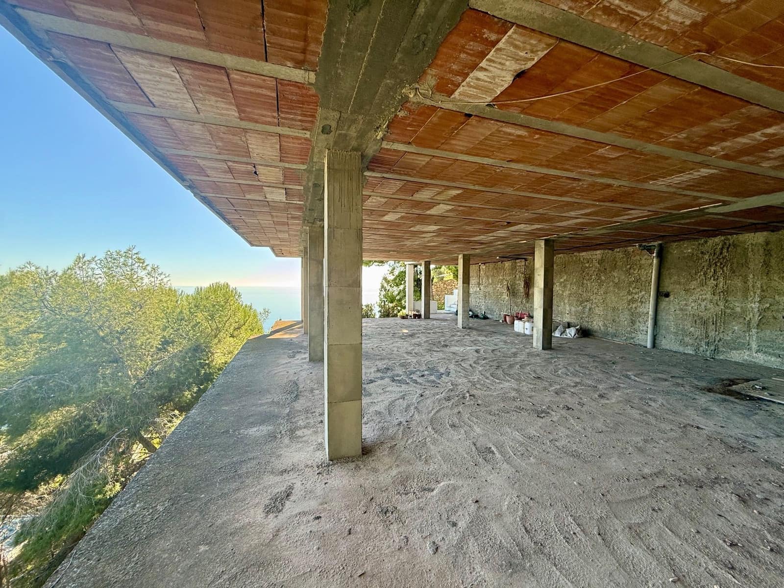 2 makuuhuone Huvila myytävänä paikassa Cotobro mukana 
autotalli - 570 000 € (Ref: 9461859)