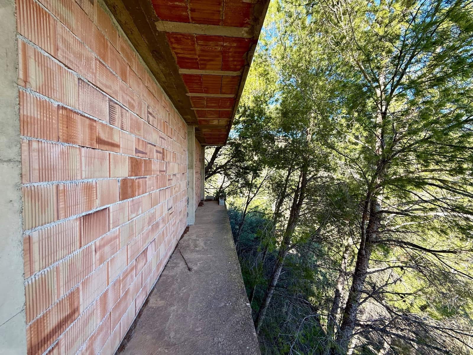 2 makuuhuone Huvila myytävänä paikassa Cotobro mukana 
autotalli - 570 000 € (Ref: 9461859)