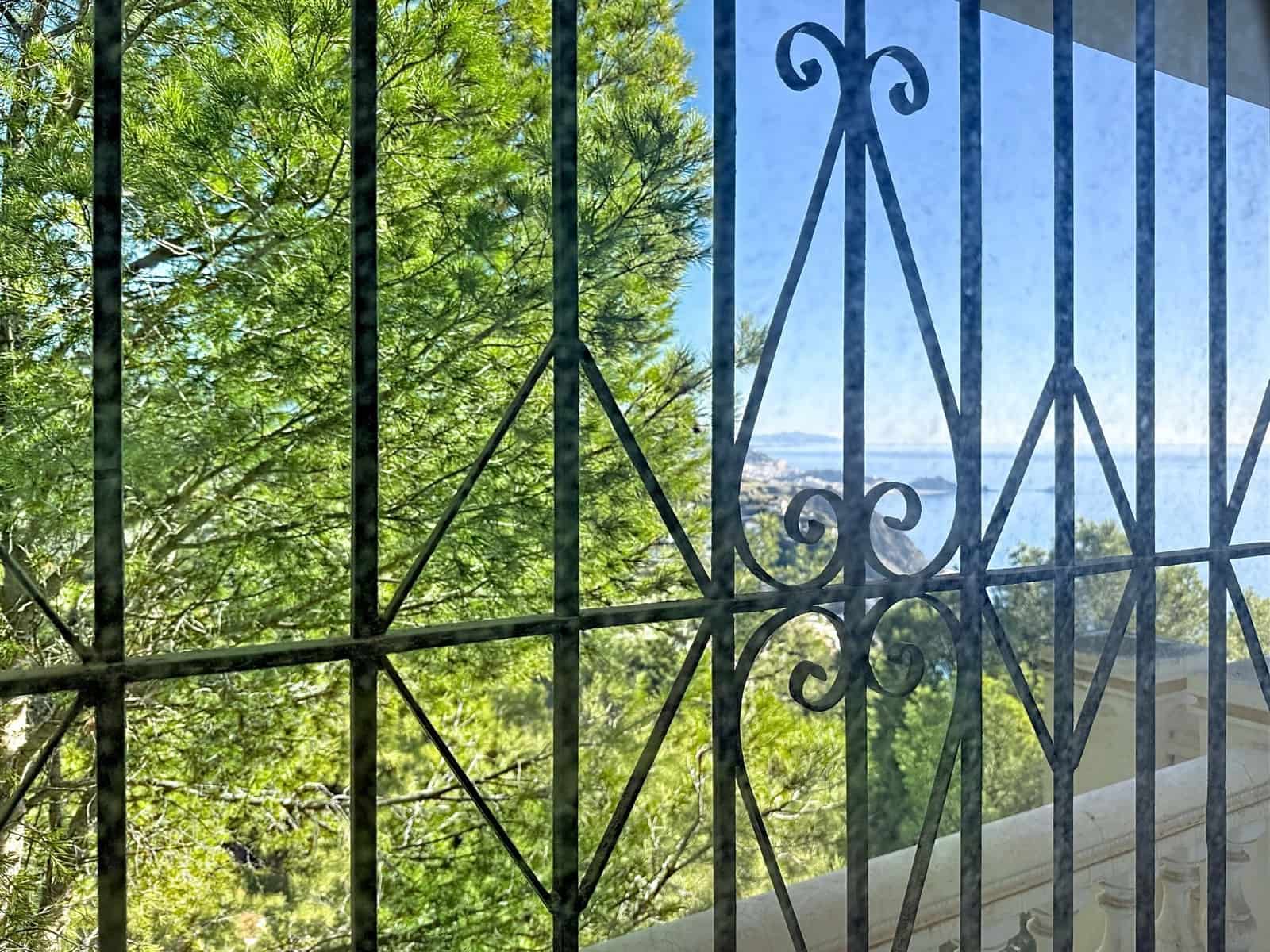 2 makuuhuone Huvila myytävänä paikassa Cotobro mukana 
autotalli - 570 000 € (Ref: 9461859)