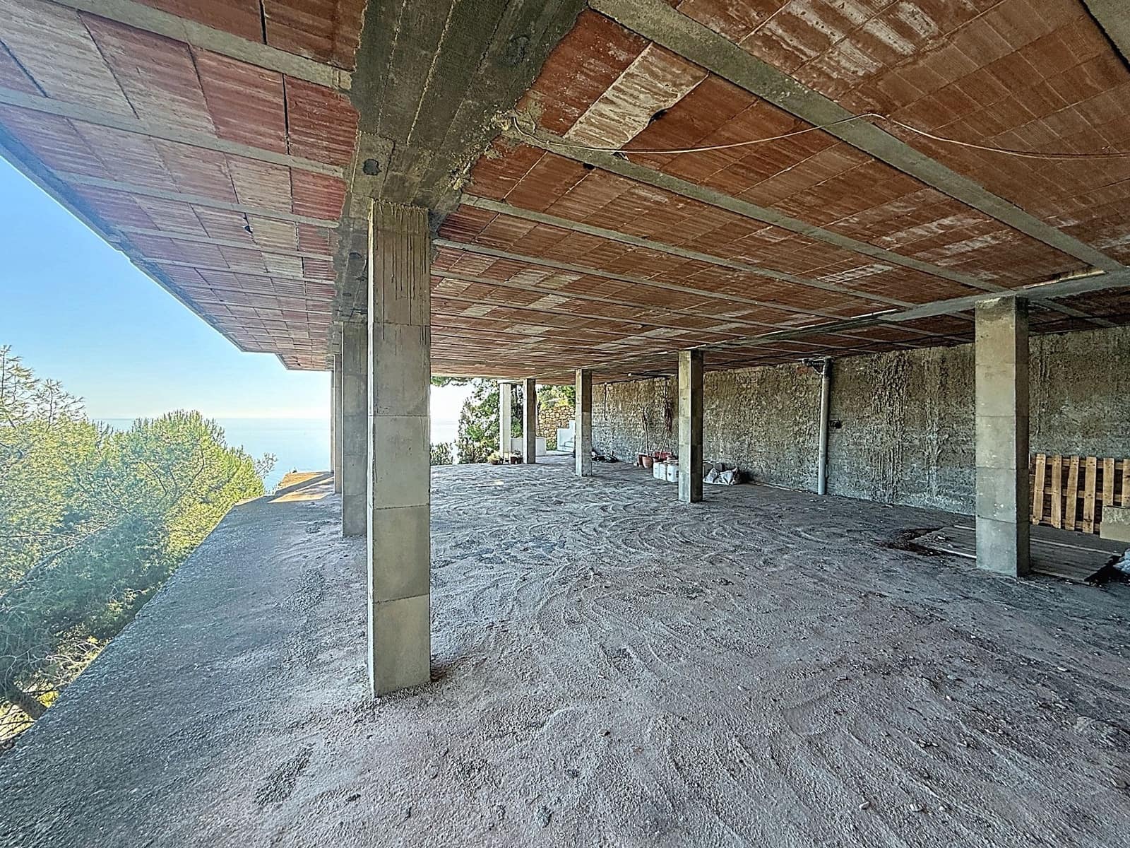 2 makuuhuone Huvila myytävänä paikassa Cotobro mukana 
autotalli - 570 000 € (Ref: 9461859)