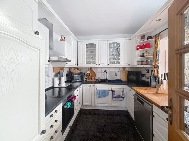 3 chambre Villa/Maison à vendre à Almuñécar avec piscine garage - 275 000 € (Ref: 9651715)