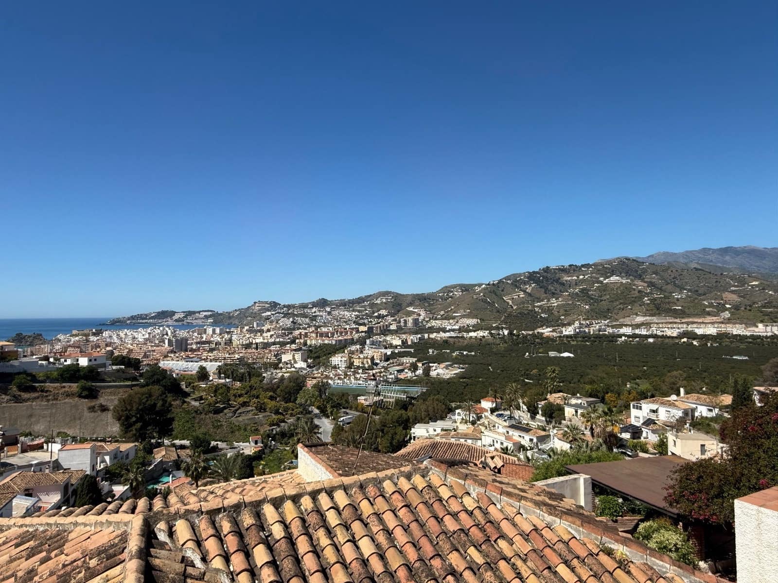 3 sypialnia Willa na sprzedaż w Almunecar z basenem garażem - 290 000 € (Ref: 9651715)