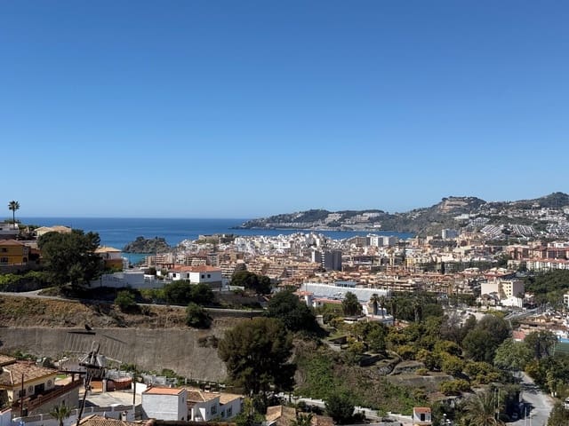 3 Zimmer Villa zu verkaufen in Almuñécar mit Pool Garage - 275.000 € (Ref: 9651715)