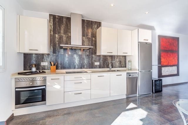 2 slaapkamer Finca/Landhuis te koop in Almuñécar met zwembad garage - € 295.000 (Ref: 9726536)