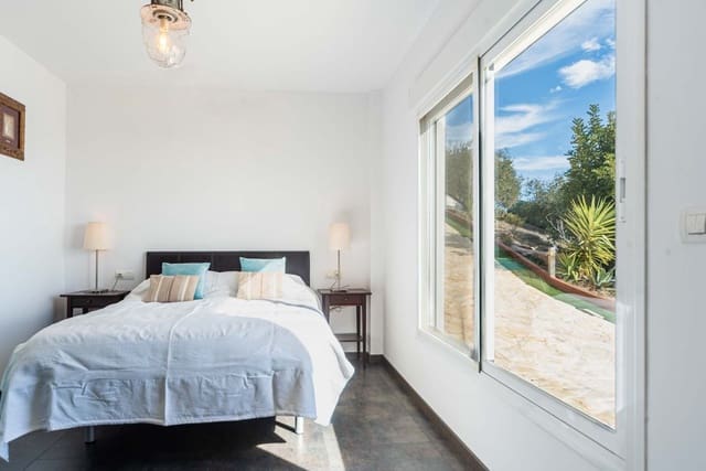 2 slaapkamer Finca/Landhuis te koop in Almuñécar met zwembad garage - € 295.000 (Ref: 9726536)