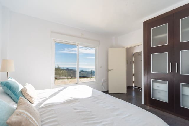 2 slaapkamer Finca/Landhuis te koop in Almuñécar met zwembad garage - € 295.000 (Ref: 9726536)