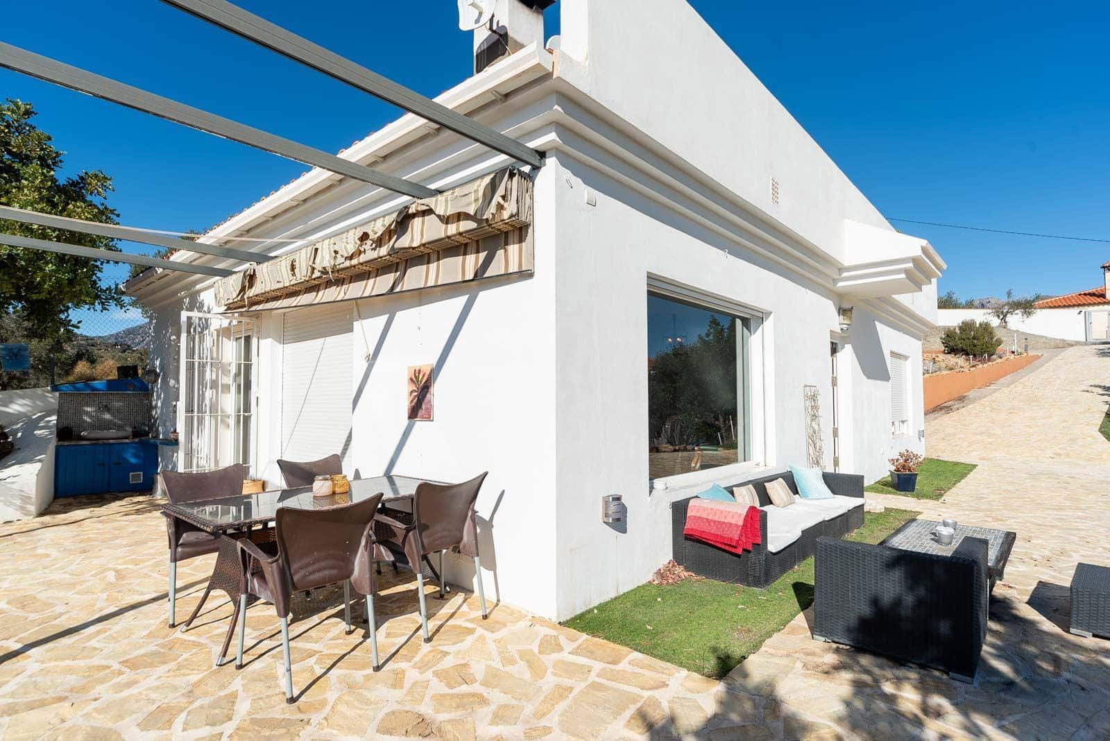 Finca/Casa Rural de 2 habitaciones en Almuñécar en venta con piscina garaje - 295.000 € (Ref: 9726536)