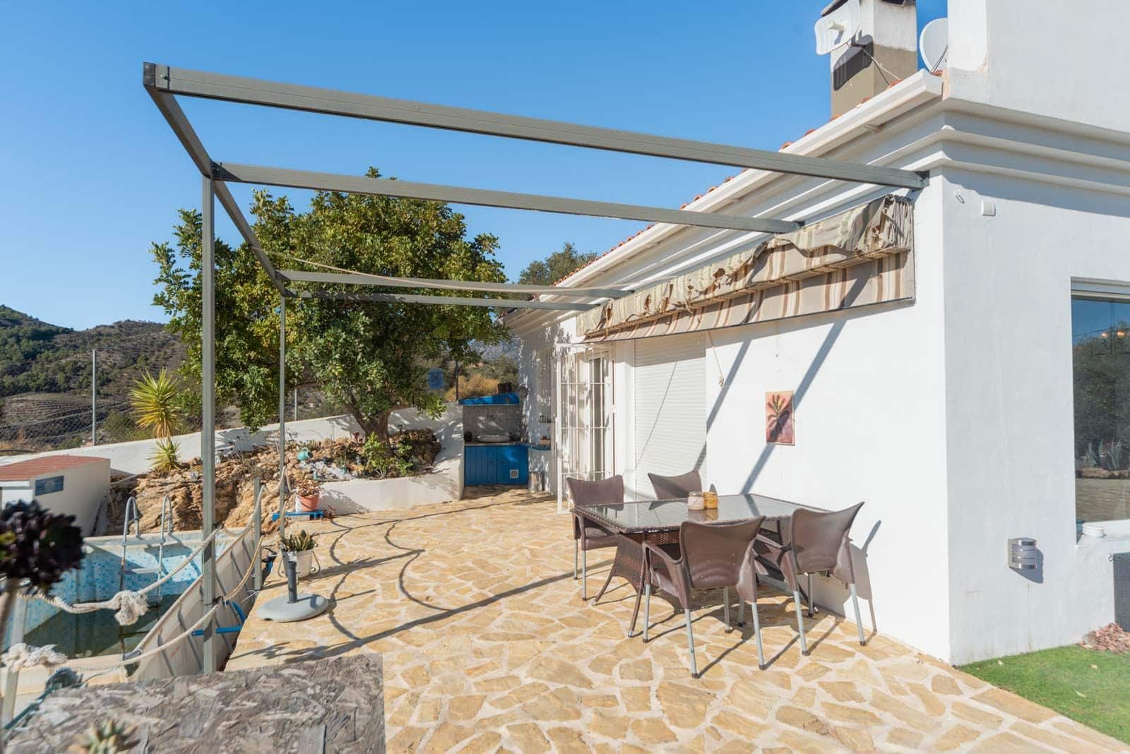 Finca/Casa Rural de 2 habitaciones en Almuñécar en venta con piscina garaje - 295.000 € (Ref: 9726536)