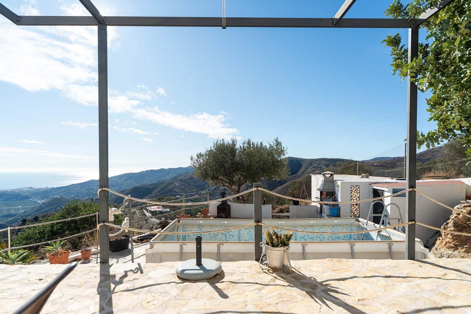 Finca/Casa Rural de 2 habitaciones en Almuñécar en venta con piscina garaje - 295.000 € (Ref: 9726536)