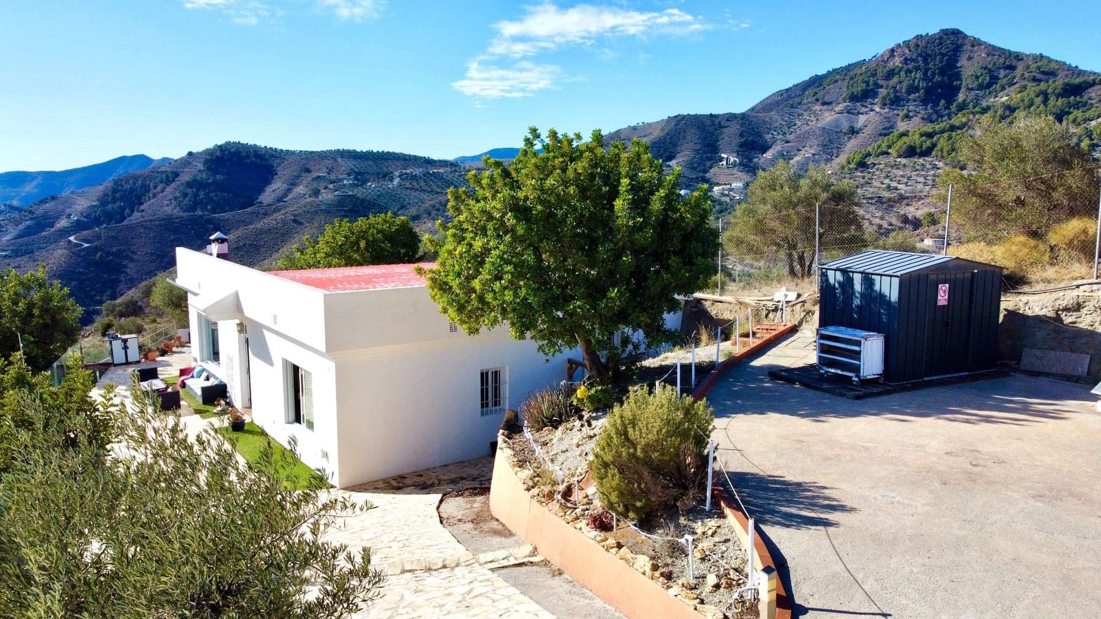 Finca/Casa Rural de 2 habitaciones en Almuñécar en venta con piscina garaje - 295.000 € (Ref: 9726536)