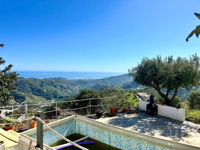 Finca/Casa Rural de 2 habitaciones en Almuñécar en venta con piscina garaje - 295.000 € (Ref: 9726536)