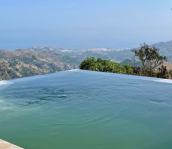 2 chambre Finca/Maison de Campagne à vendre à Almuñécar avec piscine garage - 295 000 € (Ref: 9726536)