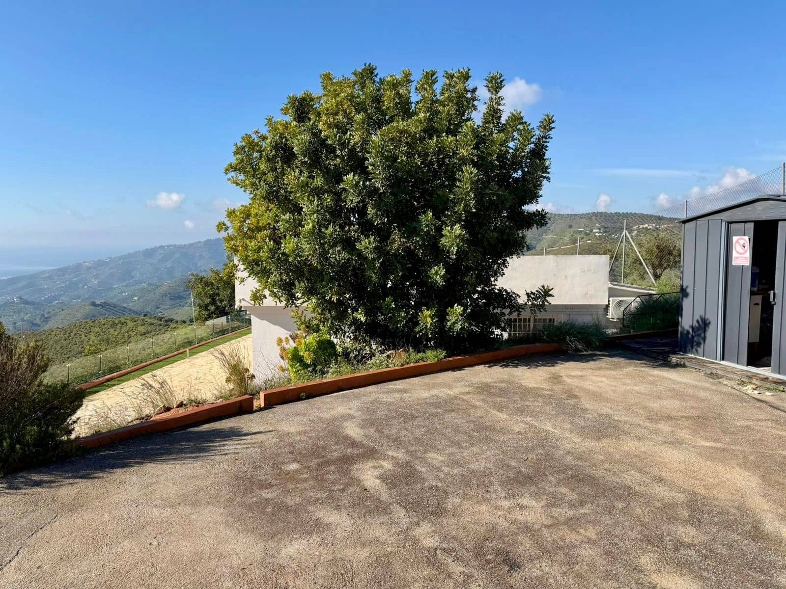 2 bedroom Finca/Country House for sale in Almunecar with pool garage - € 295,000 (Ref: 9726536)