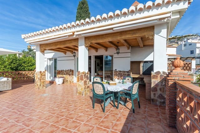 5 sovrum Villa till salu i Almuñécar med pool garage - 950 000 € (Ref: 9726537)