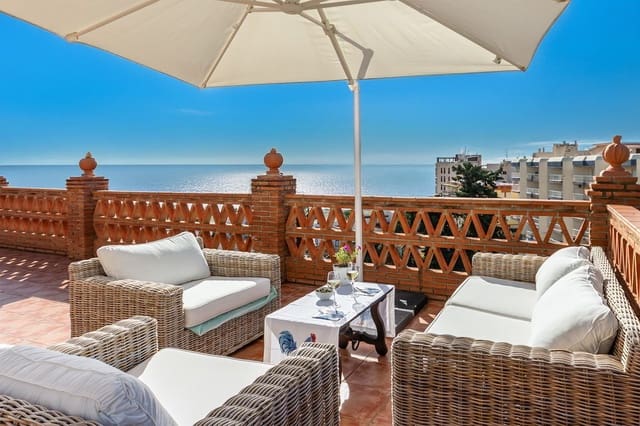 5 sovrum Villa till salu i Almuñécar med pool garage - 950 000 € (Ref: 9726537)