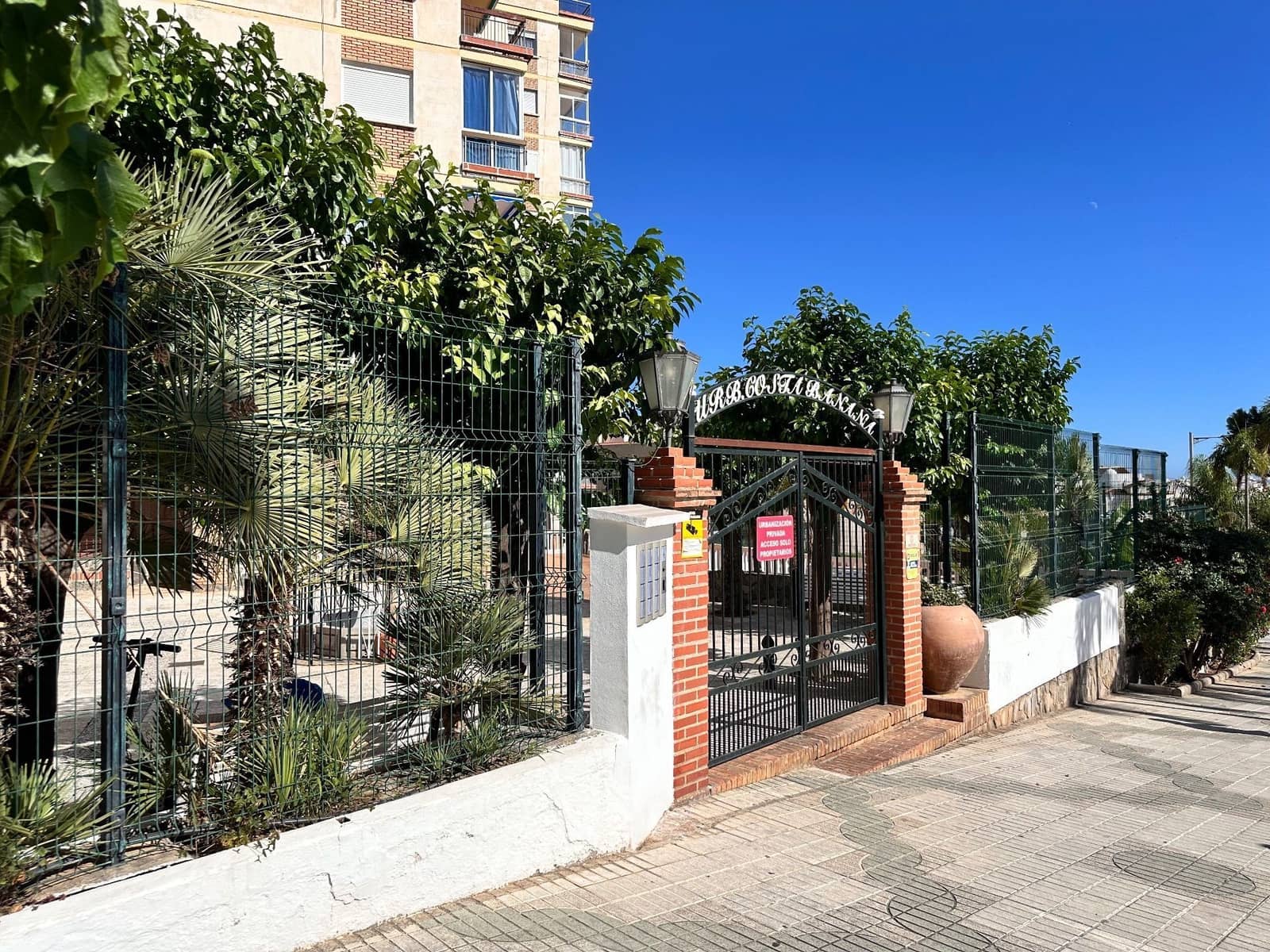 1 bedroom Apartment for sale in Almunecar with pool garage - € 180,000 (Ref: 9726538)