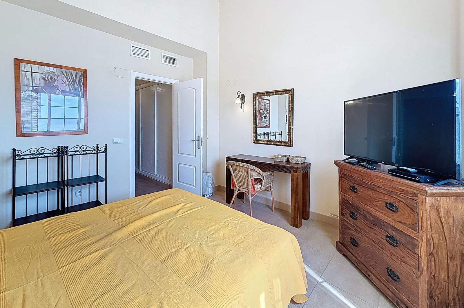 Chalet de 3 habitaciones en La Herradura en venta con piscina garaje - 750.000 € (Ref: 9747749)