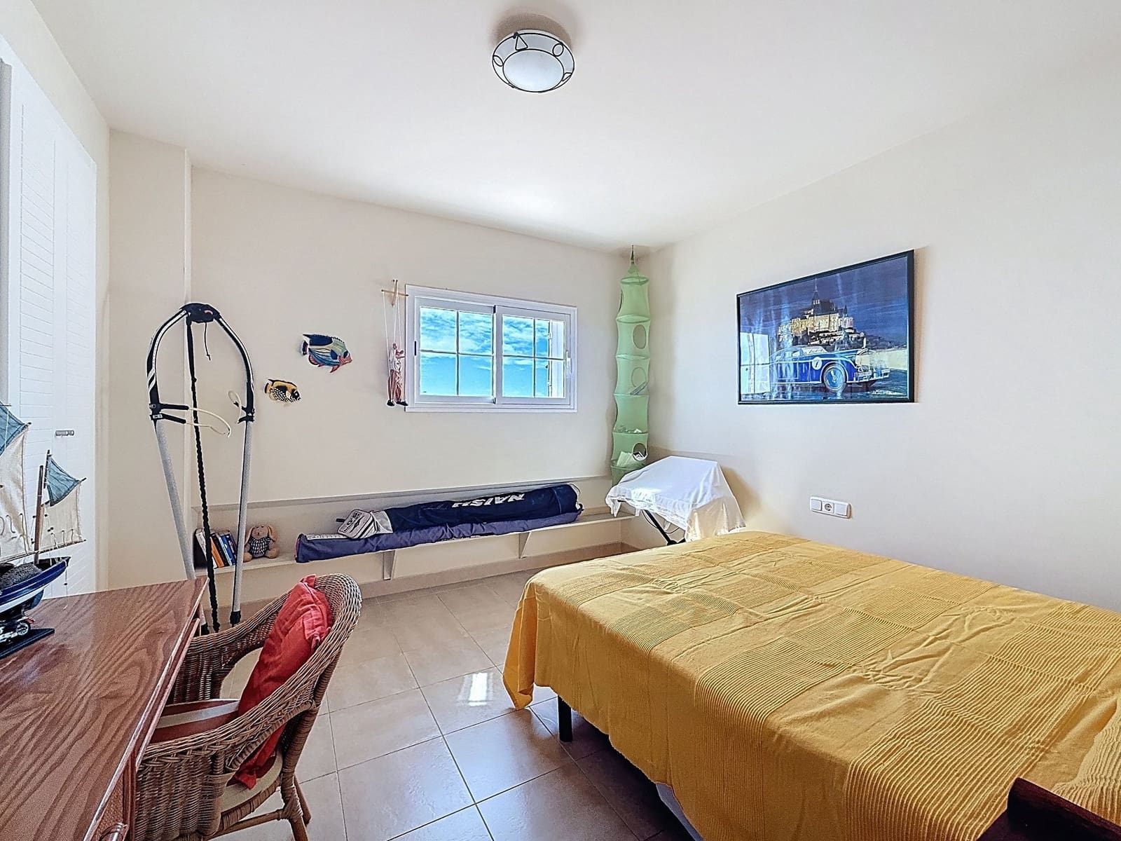 Chalet de 3 habitaciones en La Herradura en venta con piscina garaje - 750.000 € (Ref: 9747749)