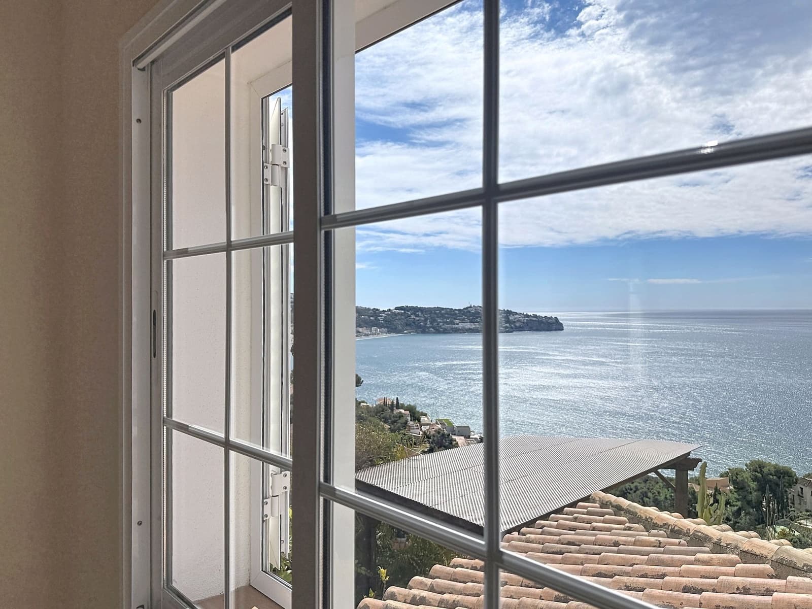 Chalet de 3 habitaciones en La Herradura en venta con piscina garaje - 750.000 € (Ref: 9747749)