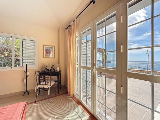 3 Zimmer Villa zu verkaufen in La Herradura, Almuñécar mit Pool Garage - 750.000 € (Ref: 9747749)