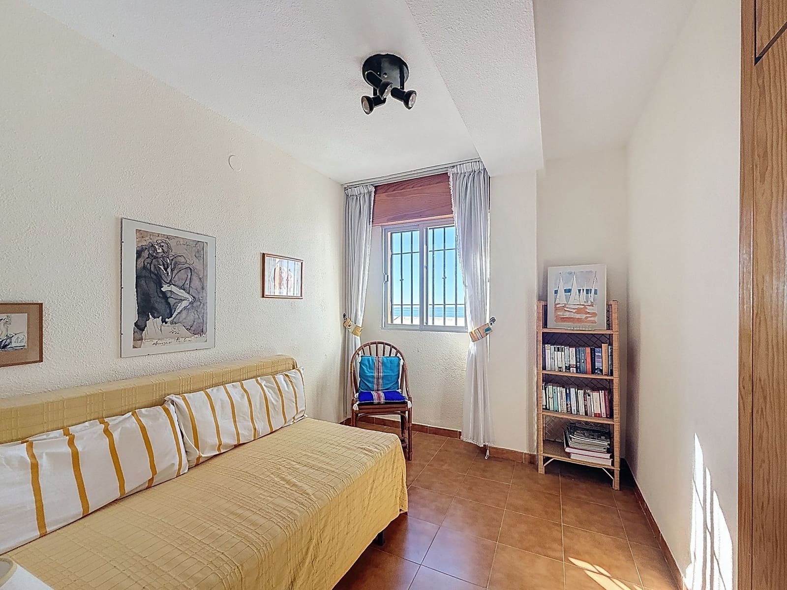 3 bedroom Apartment for sale in Almunecar with pool garage - € 370,000 (Ref: 9804152)