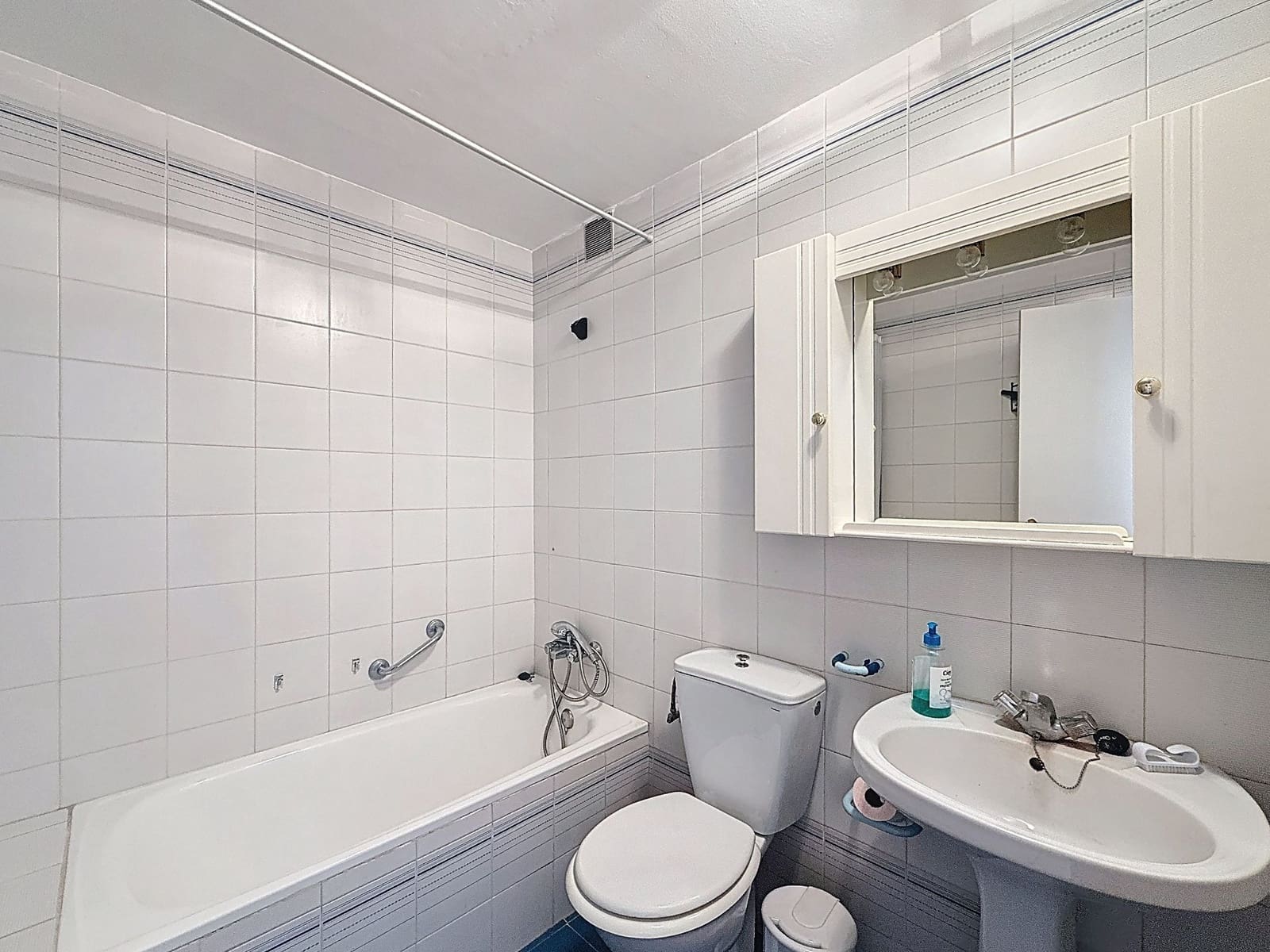 3 bedroom Apartment for sale in Almunecar with pool garage - € 370,000 (Ref: 9804152)