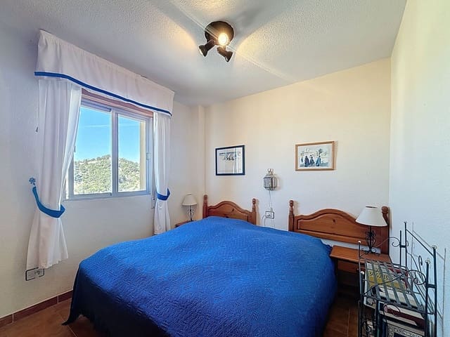 Apartamento de 3 habitaciones en Almuñécar en venta con piscina garaje - 370.000 € (Ref: 9804152)