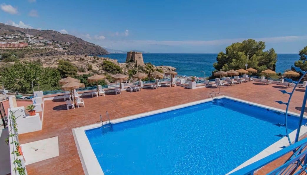 3 bedroom Apartment for sale in Almunecar with pool garage - € 339,000 (Ref: 9804152)