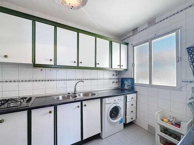 3 sovrum Lägenhet till salu i Almuñécar med pool garage - 339 000 € (Ref: 9804152)
