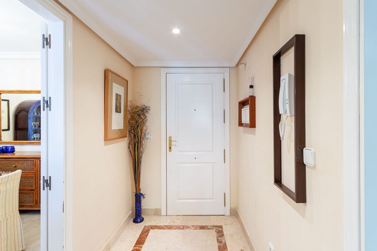 2 bedroom Apartment for sale in Almunecar with pool garage - € 350,000 (Ref: 9855210)